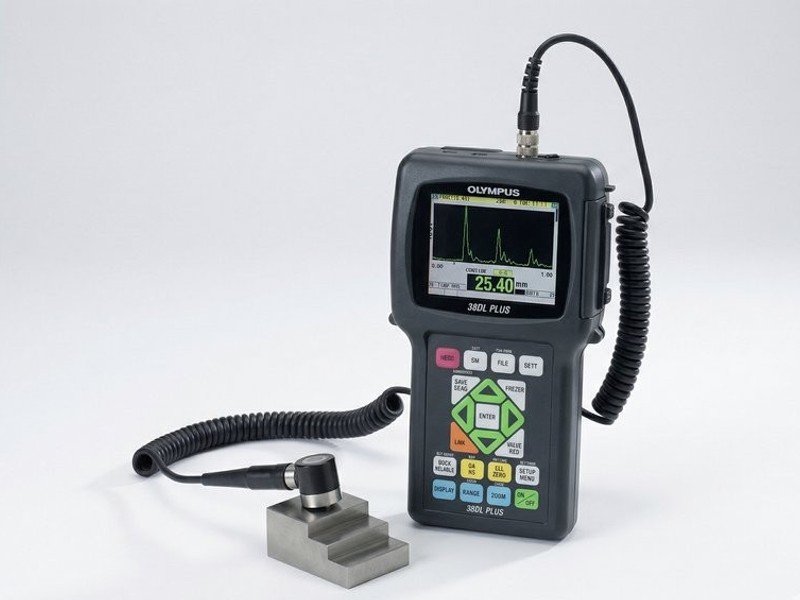 38DL PLUS Thickness Gauge